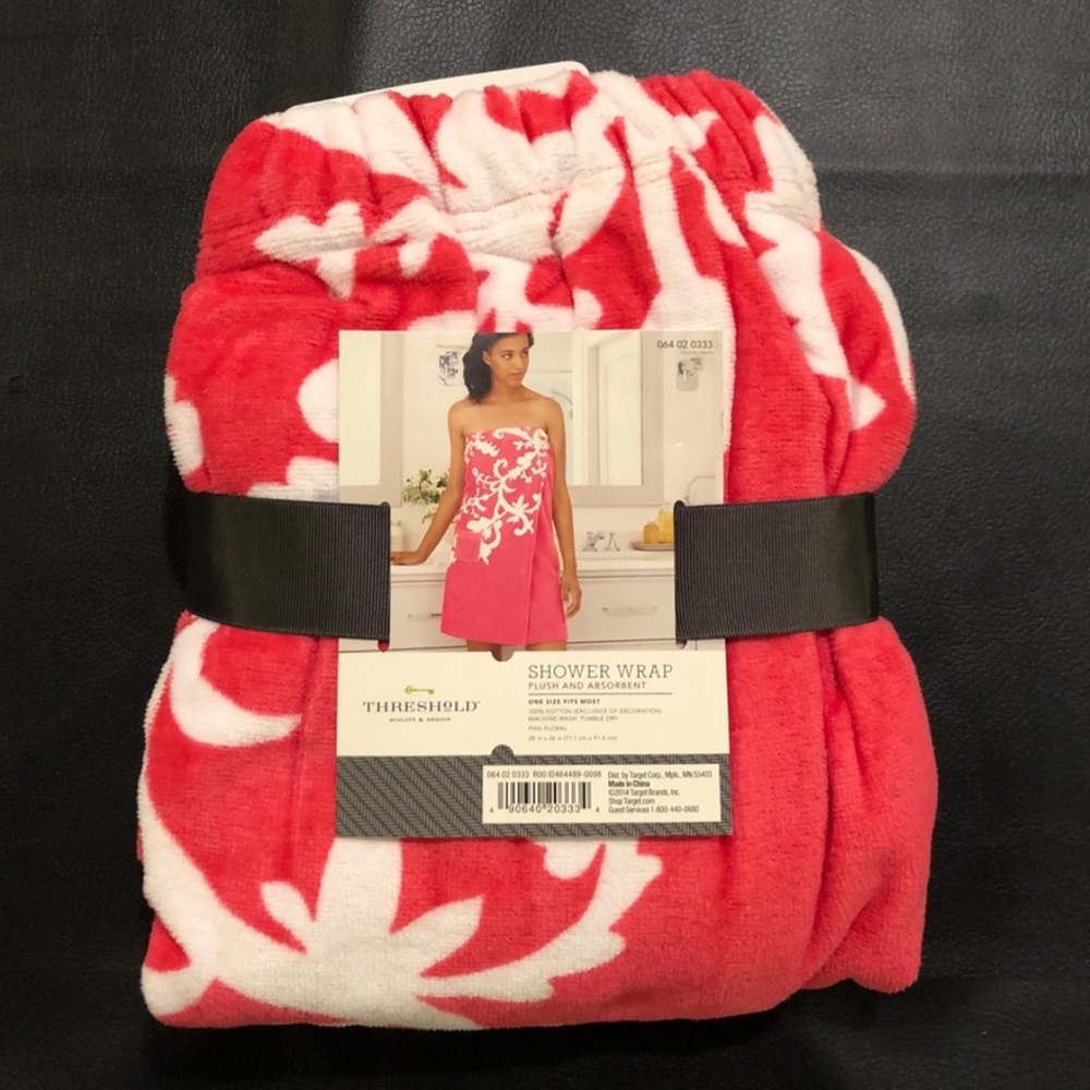 NWT Threshold Pink Towel wrap